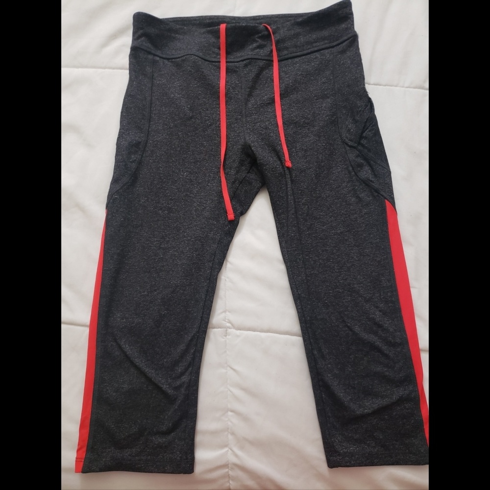 Forever21 Womens Active Capri Size S
